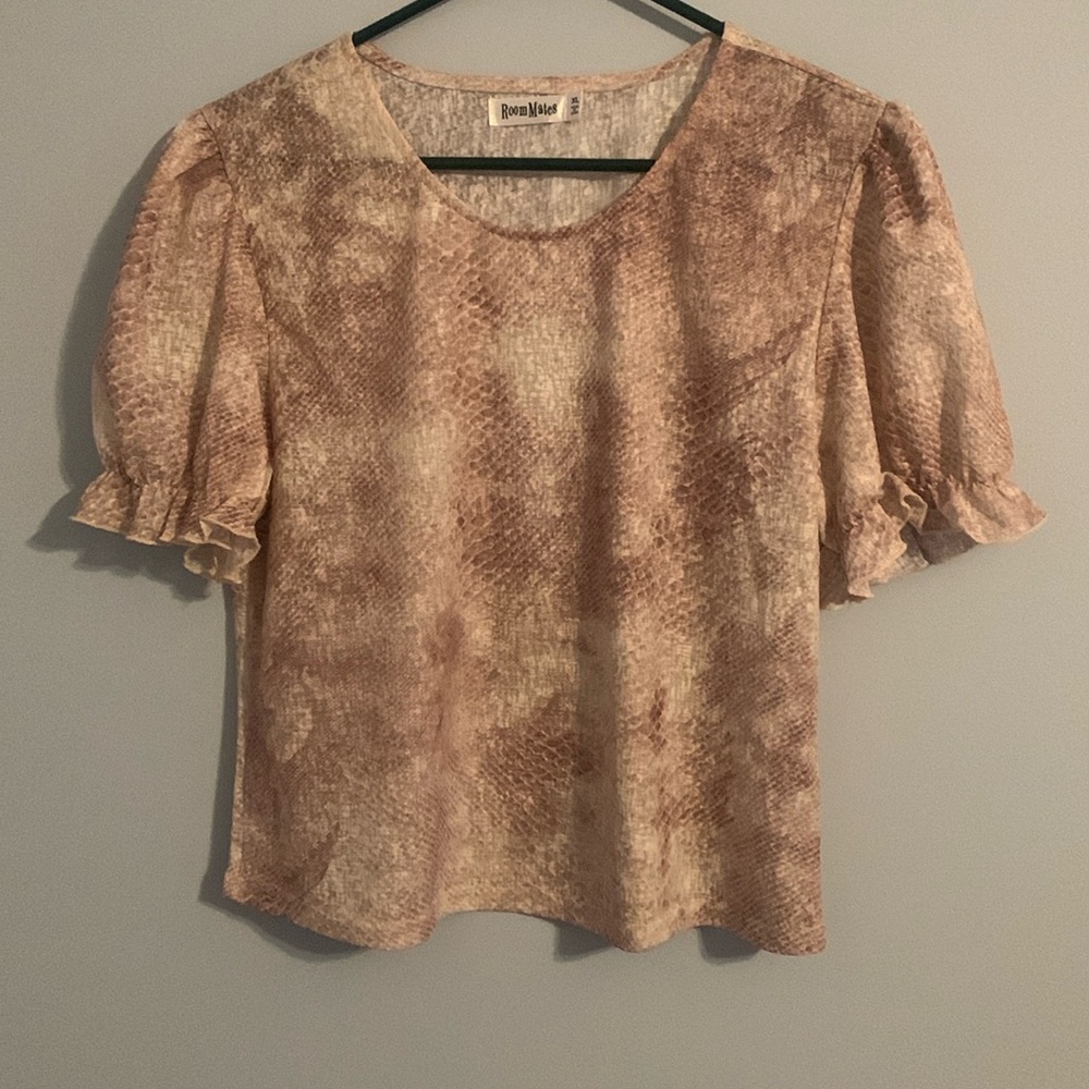 RoomMates Top